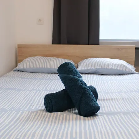 Cozy - Close To Montmartre Париж